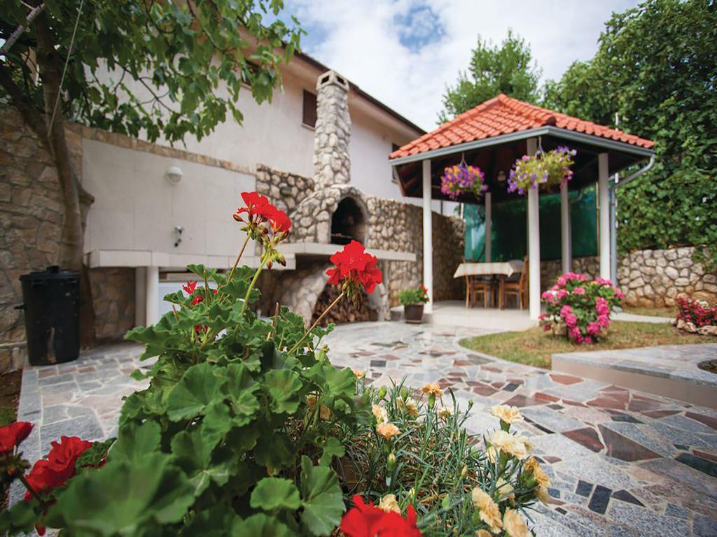 Apartments Vesna Pinezici  Exterior photo